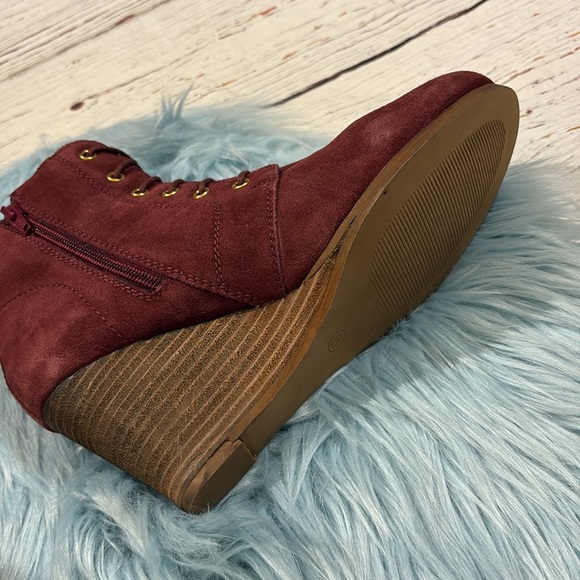 NWOB Diba Stitch Fix Blake Suede Bootie in Burgundy Women's - Picture 7 of 8